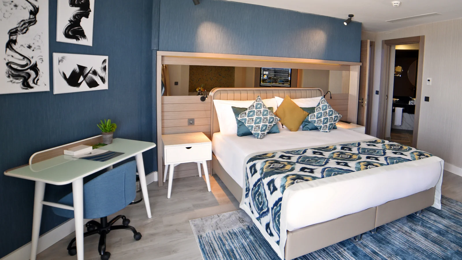 Royal Wings - Fotoja 5