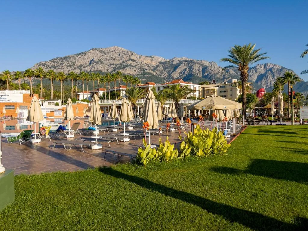 AQI Hydros Club - Fotoja 4