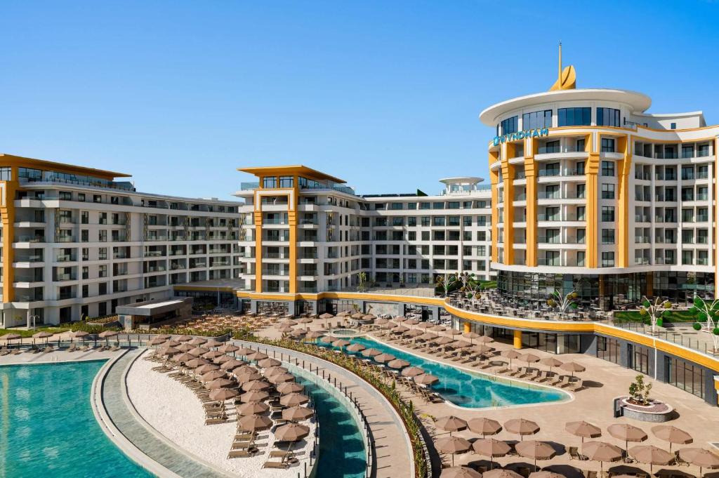 azura world hotel